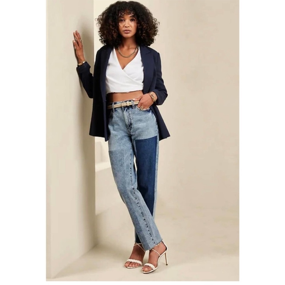 BANANA REPUBLIC HIGH-RISE STRAIGHT JEAN PATCH DENIM. SIZE 4